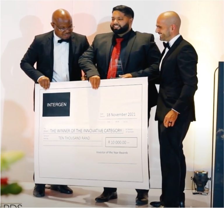 Ridhwaan Basa receiving the Innovative Category award at the Investor of the Year Awards
